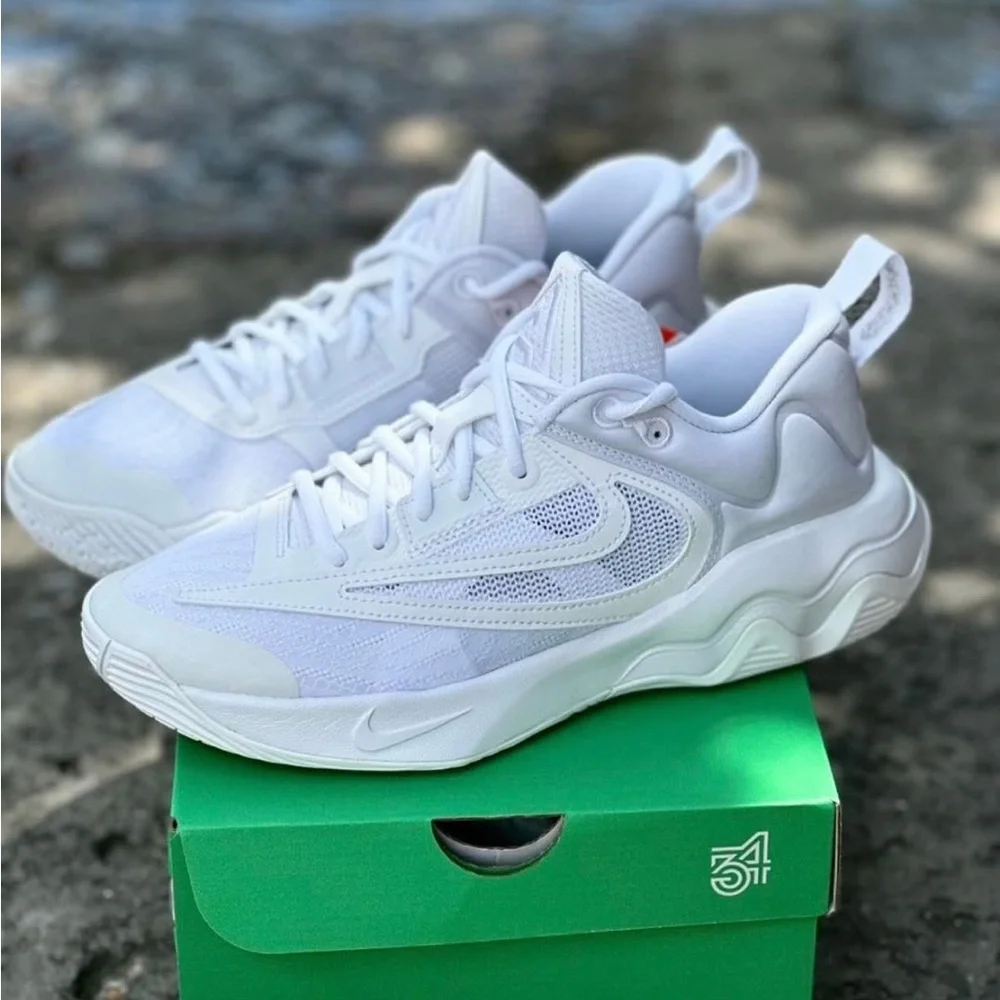 Nike Giannis Immortality 3 Triple White Sz 7.5 Mens 9 Womens - Picture 2 of 5